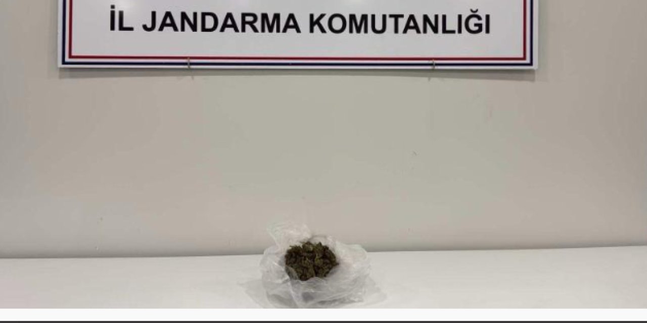 Şanlıurfa’da şüpheli şahsın üzerinden 100 gram esrar çıktı