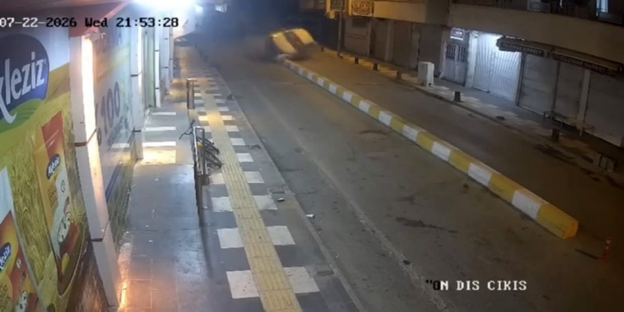 Mardin’de refüje çarpan otomobil takla attı