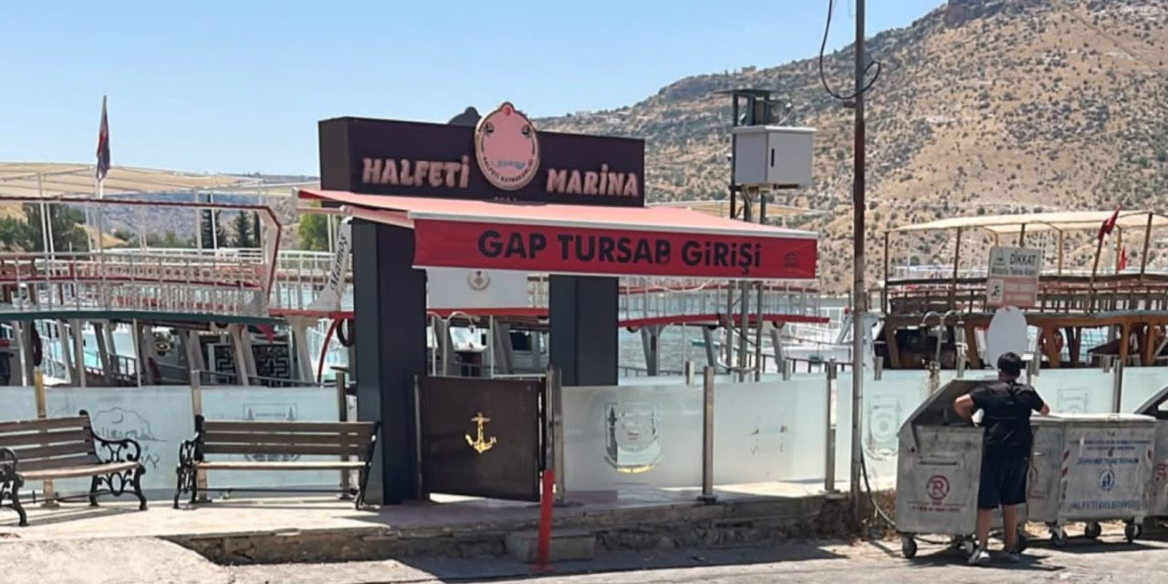 Halfeti’de tekne ücreti tartışması kanlı bitti