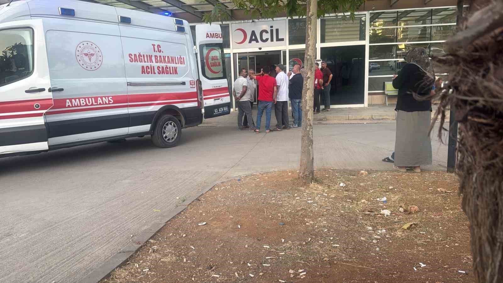 Düğünde havaya ateş açan kişi 2 davetliyi yaraladı