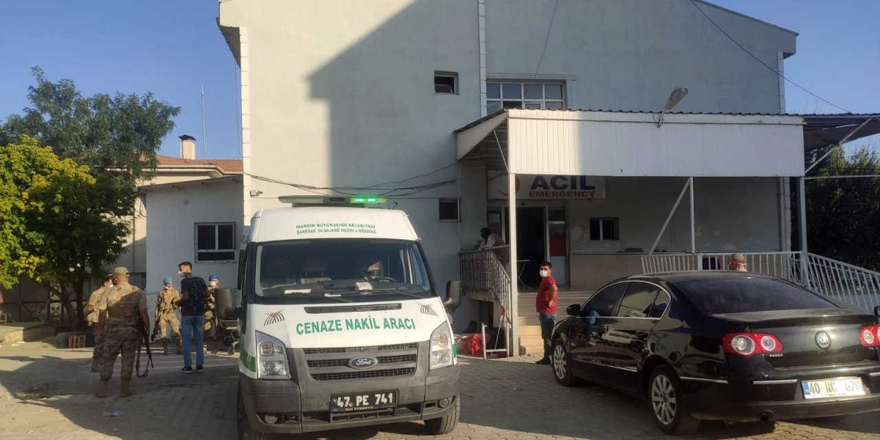 Mardin’de otomobil korucu kulesine çarptı: 1 ölü, 1 yaralı
