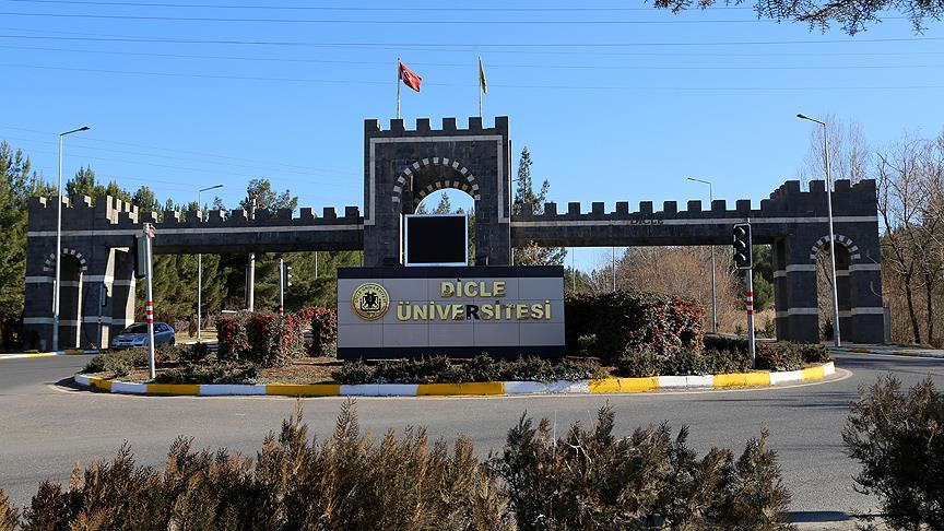 DÜ Diş Hekimliği Fakültesi bilimsel yayın sıralamasında bölge birincisi oldu