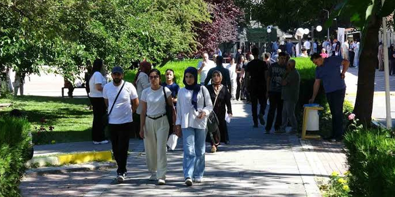 Araştırma: Z Kuşağı en zor ekonomik koşullarıyla karşı karşıya