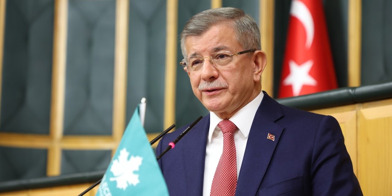 Ahmet Davutoğlu siyasetten çekildi: Gelecek Partisi faaliyetleri sonlandırıldı