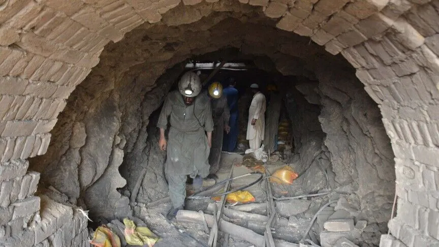 Pakistan'da kömür madeni çöktü: 34 ölü
