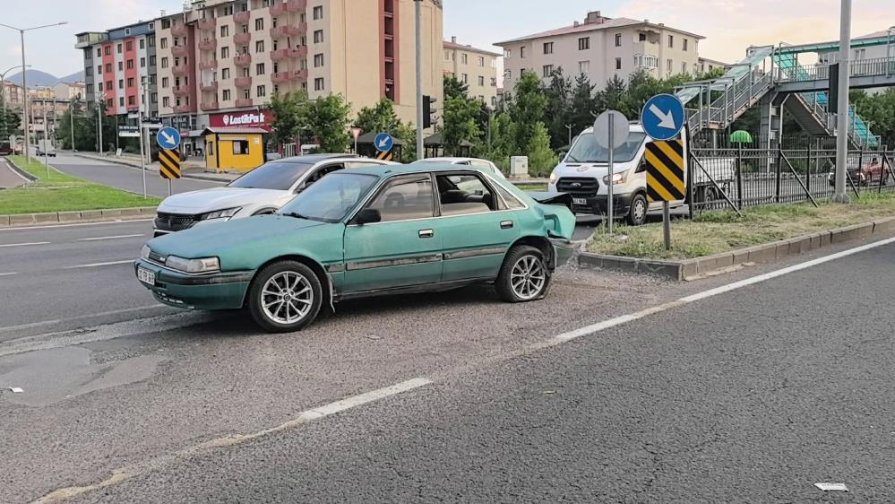 Zincirleme trafik kazası: 3 ölü