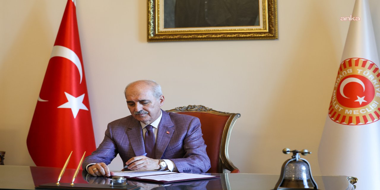 TBMM Başkanı Numan Kurtulmuş, "çerçeve yasa" teklifini imzaladı