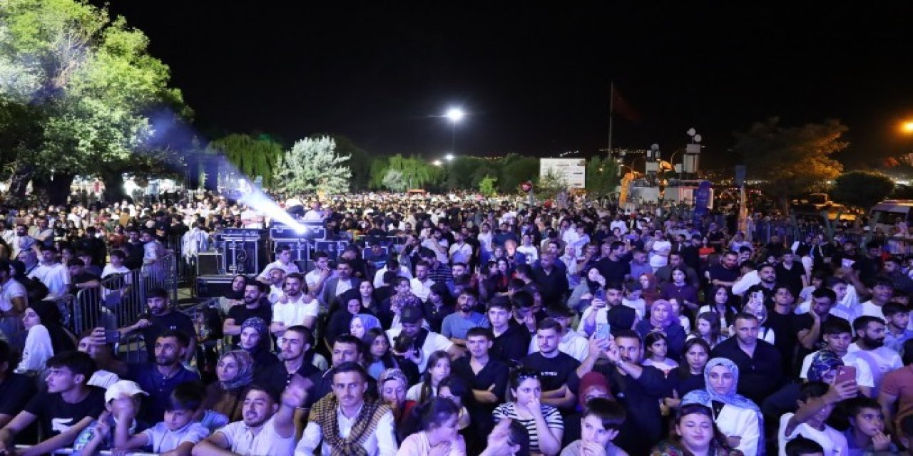 Tatvan Festivali'nde barış çağrısı