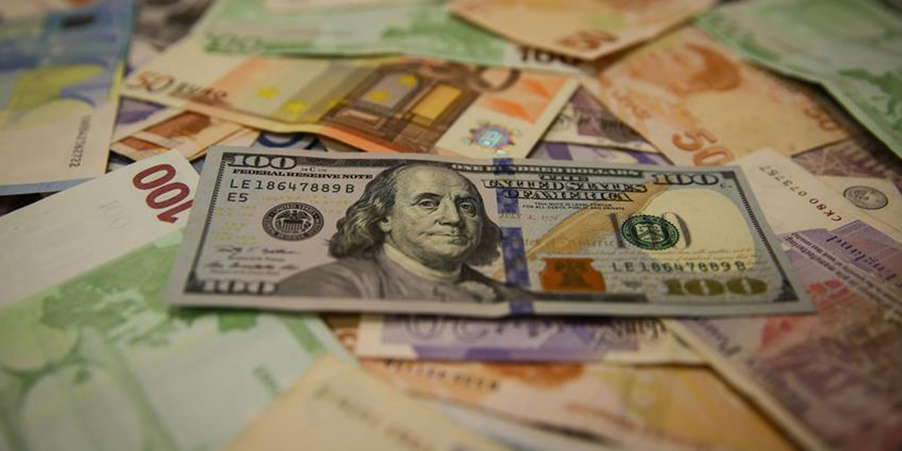 Dolar ve Euro güne yükselişle başladı