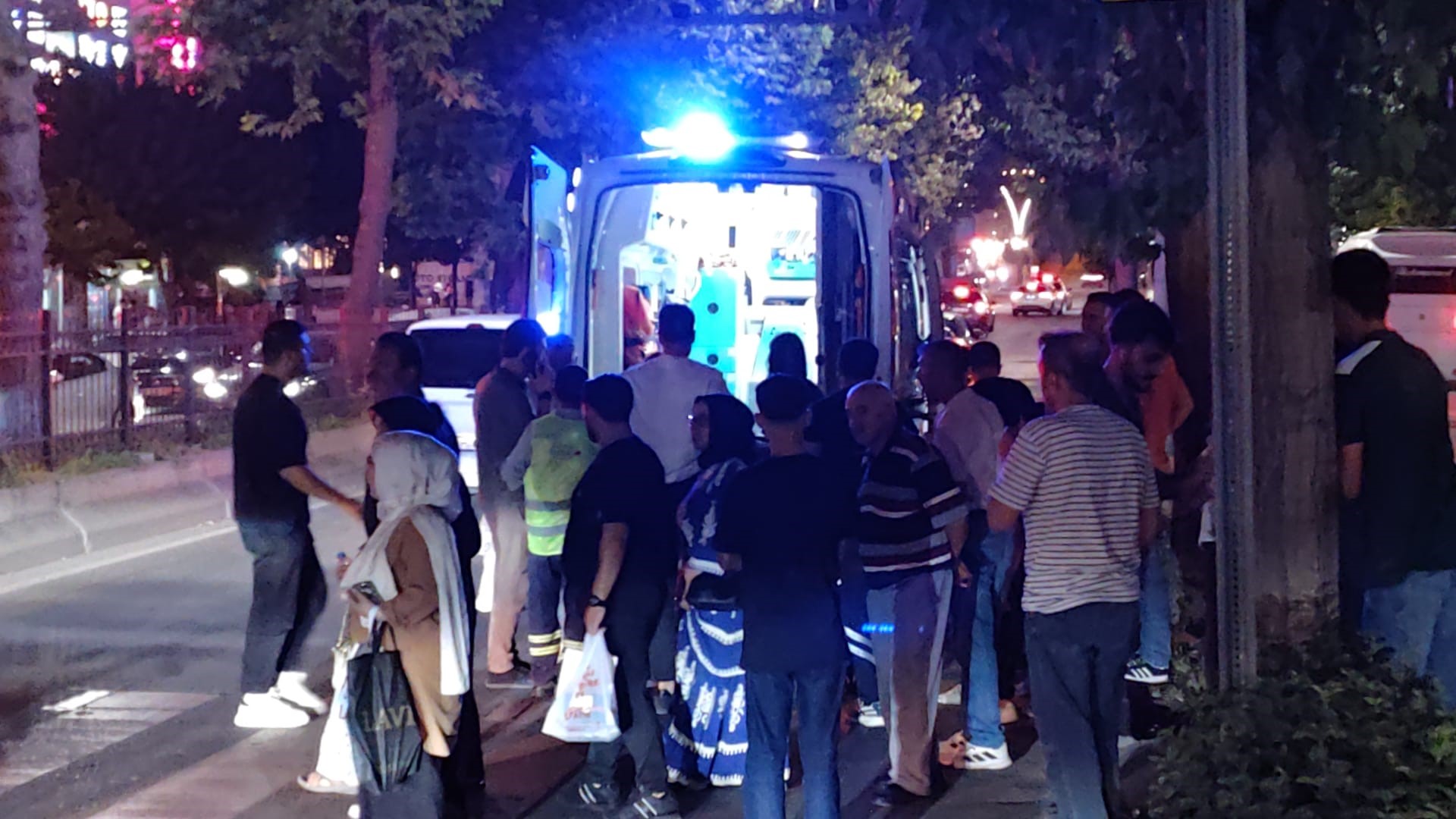 Batman'da 17 yaşındaki kıza iki araç çarptı