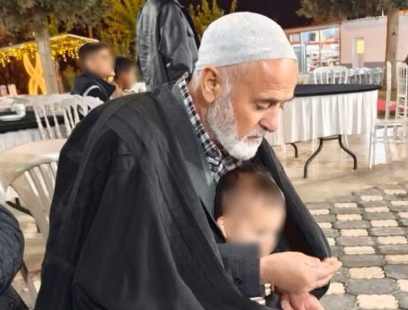 Camiye giderken can verdi