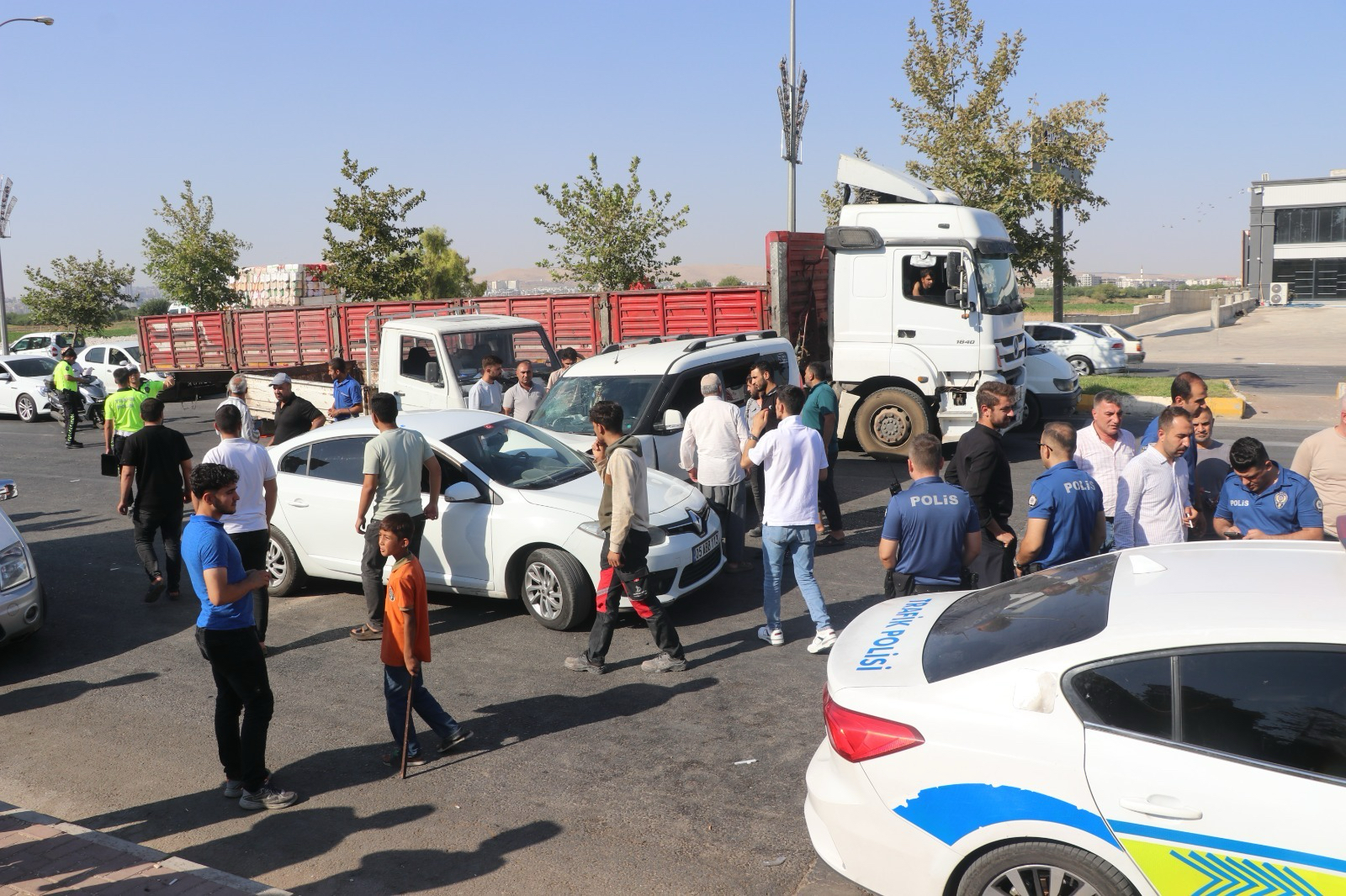 Zincirleme trafik kazası: 7 yaralı