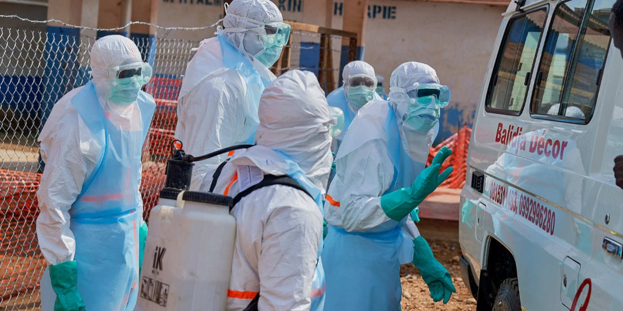 Ebola salgınında can kaybı 2 bin 11'e yükseldi
