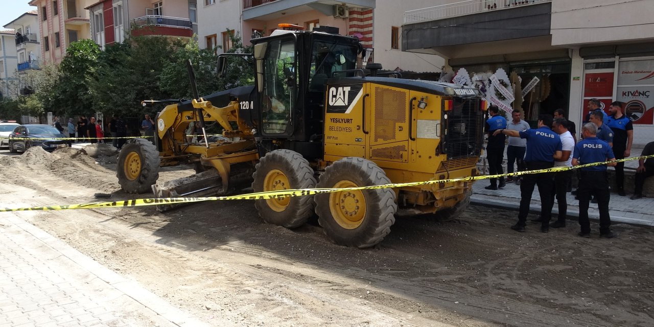 İş makinesinin altında kalan işçi yaşamını yitirdi