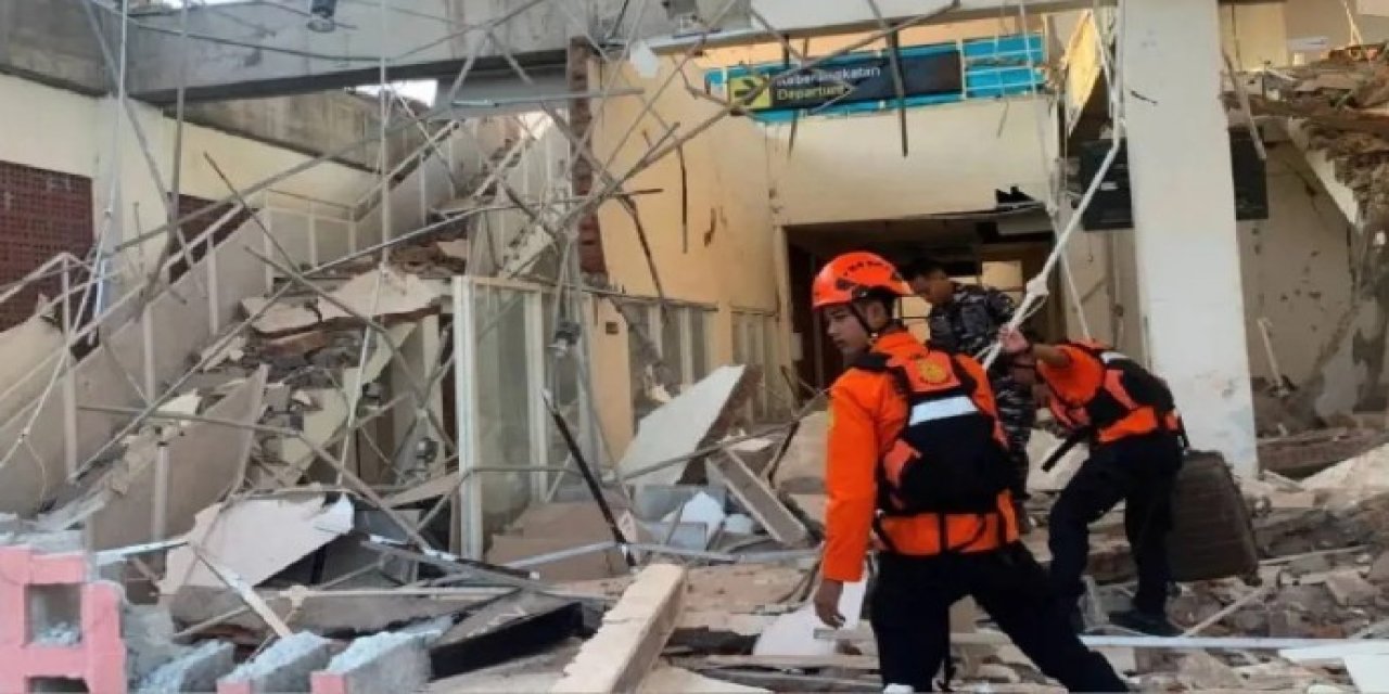 Endonezya'daki depremde 47 kişi hayatını kaybetti