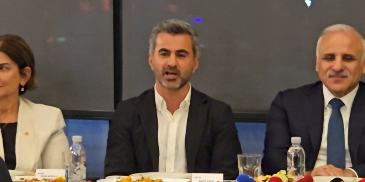 Nahit Eren’den rahmetli Şehmus Özer hatırlatması: Gelen herkesi çiçeklerle karşılayacağız
