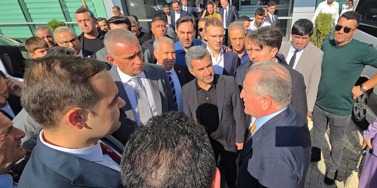 Amedspor Başkanı Nahit Eren, Bakan Bak ve TFF Başkanı Hacıosmanoğlu’nu karşıladı