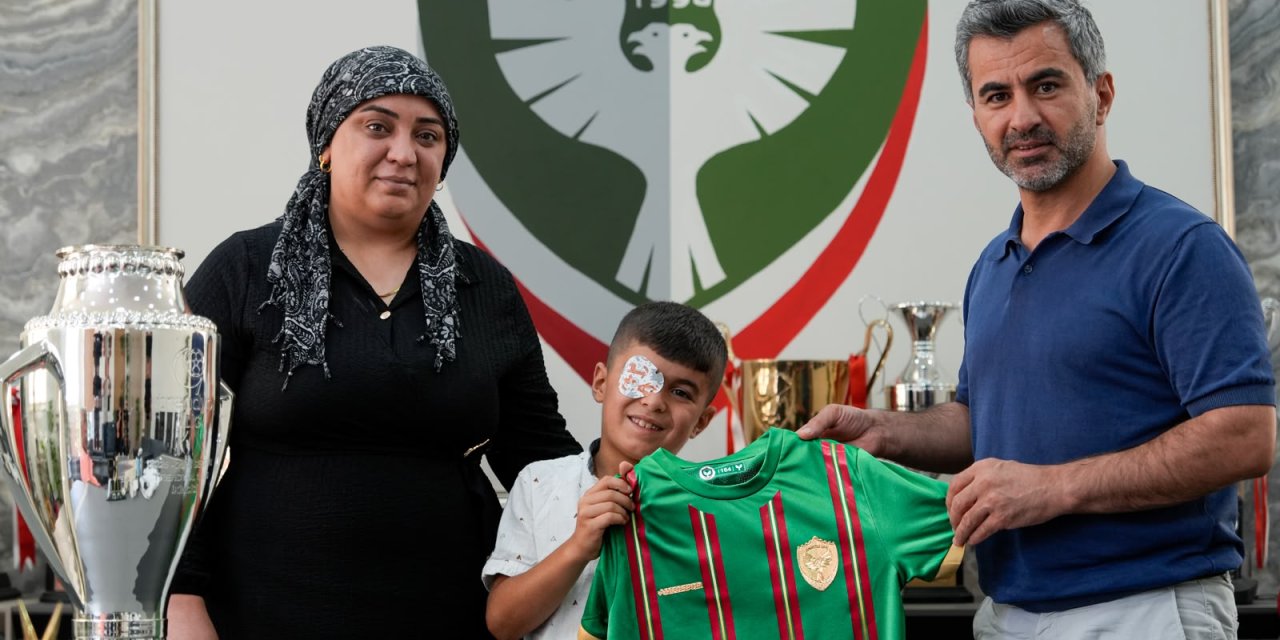 Amedspor şampiyonluk kutlamasında yaralanan Hüseyin’i ağırladı