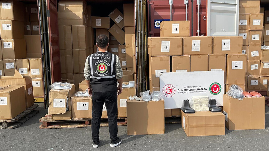 71,9 milyar liralık kaçak eşya yakalandı