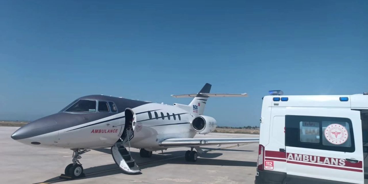 Bir aylık bebek için uçak ambulans havalandı