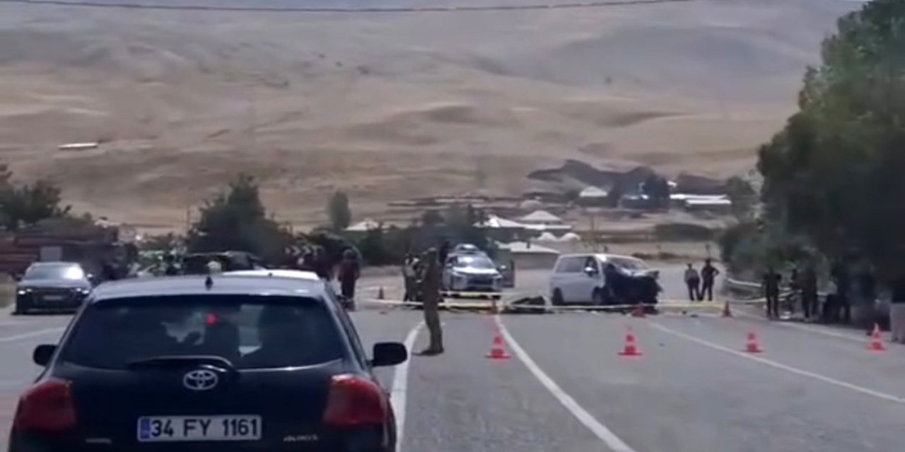 Muradiye’de kaza: 2 ölü, 9 yaralı