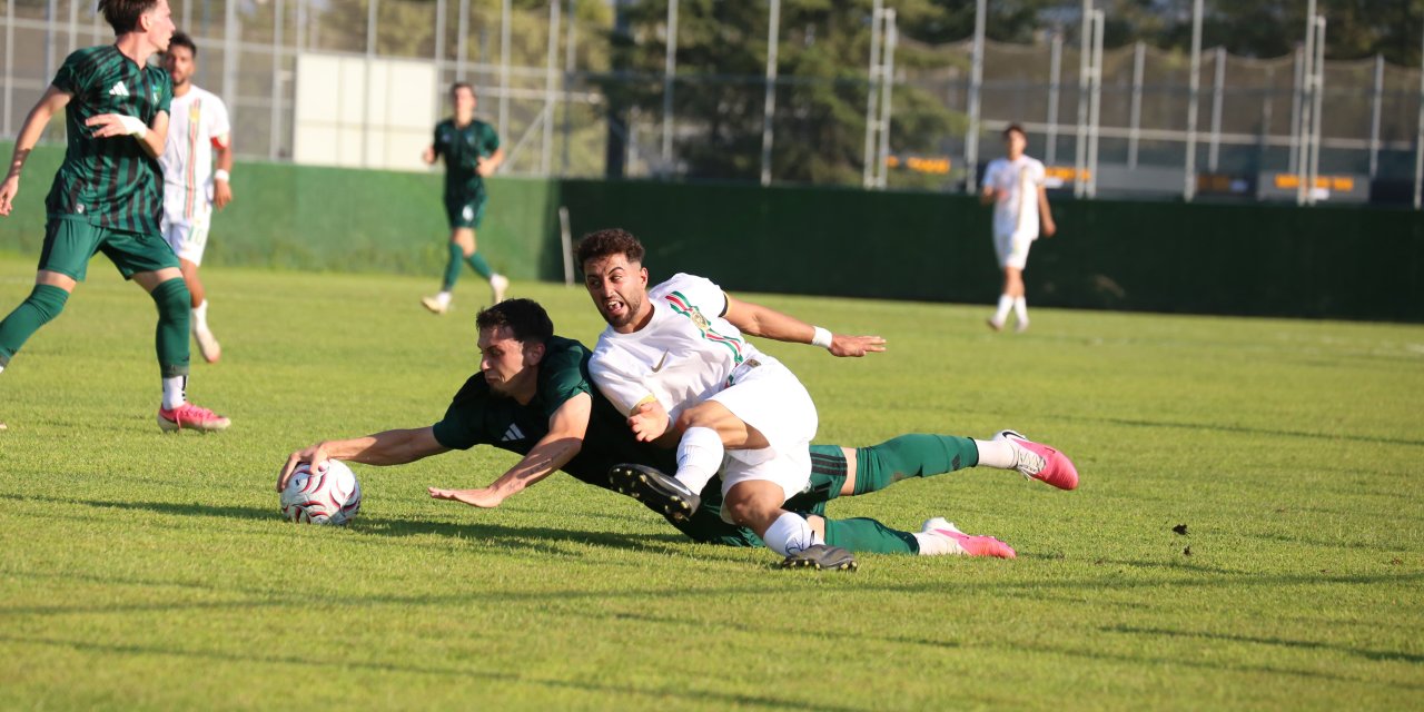 Amedspor PAF takımı ilk yarıyı 2-0 geride kapattı