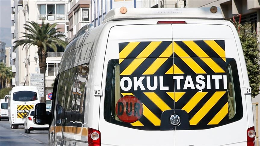 Velilere korsan okul servisi ve ücret uyarısı