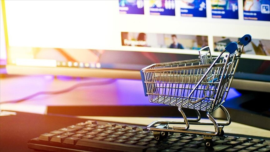 Okul alışverişlerinin e-ticarette 400 milyar lirayı aşması bekleniyor
