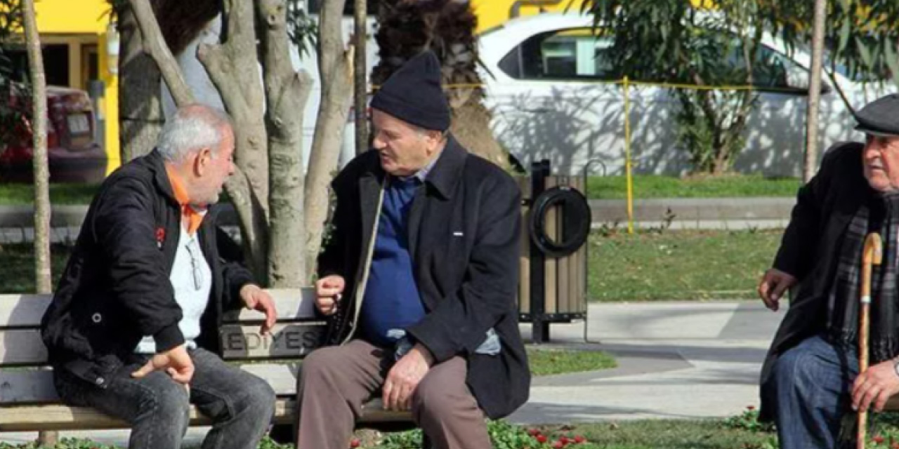 Memurlar dikkat: Emeklilikte yaş hesabı değişiyor