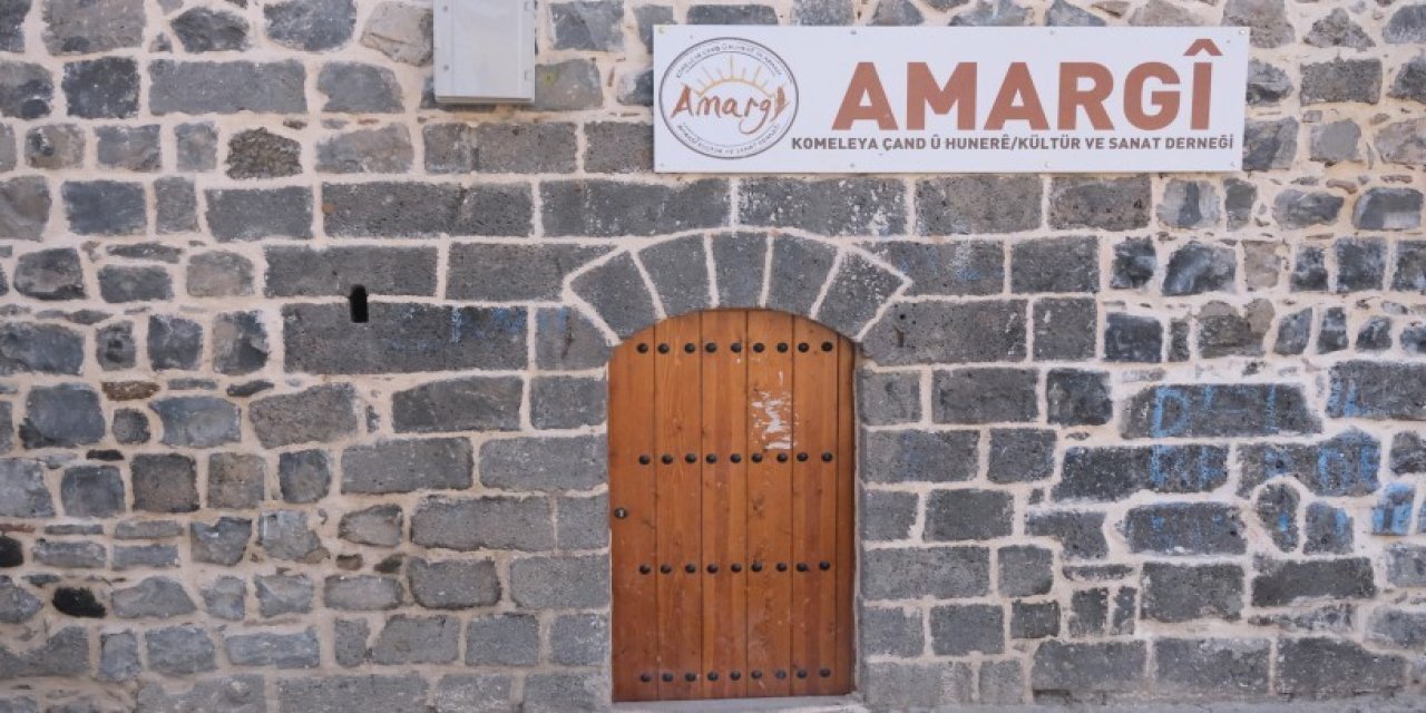 Diyarbakır’da kültür sanat derneğine polis baskını