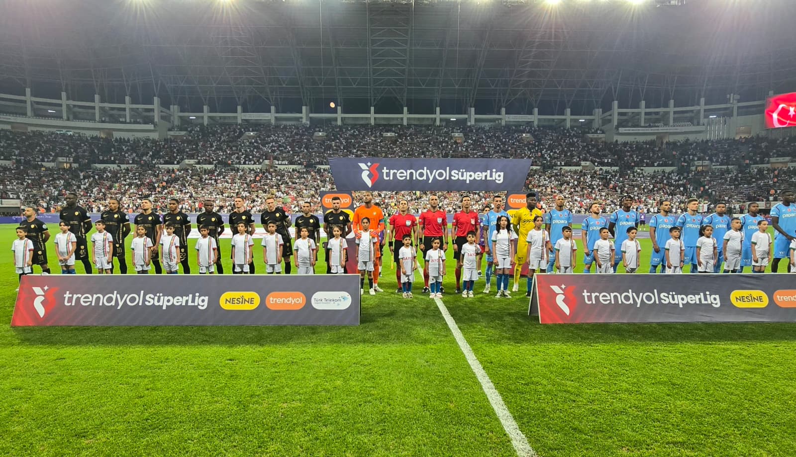 Amedspor-Trabzonspor maçında yayın krizi çözüldü
