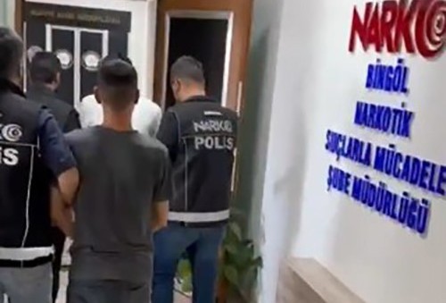 Uyuşturucu operasyonu: 2 şüpheli tutuklandı
