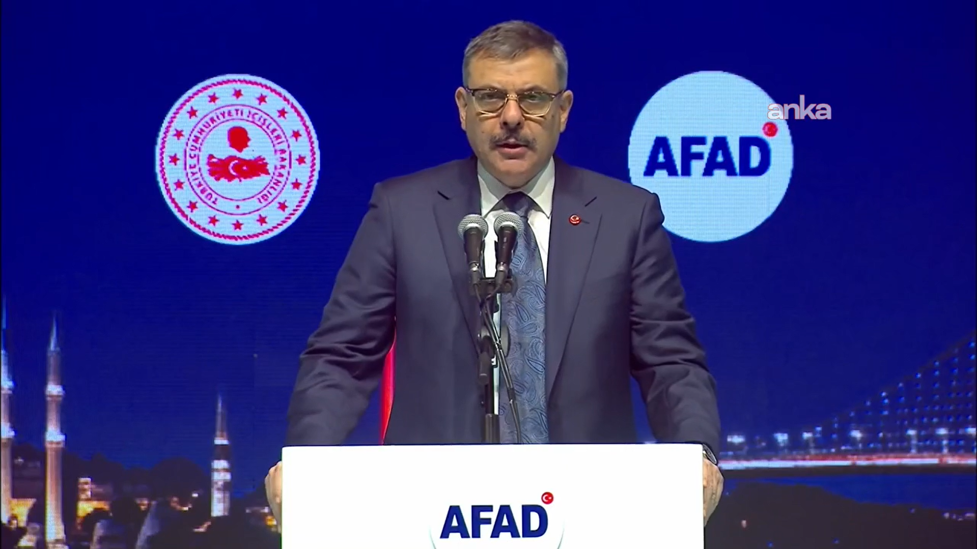 Bakan Çiftçi: Depremin afete dönüşmesini önleyebiliriz