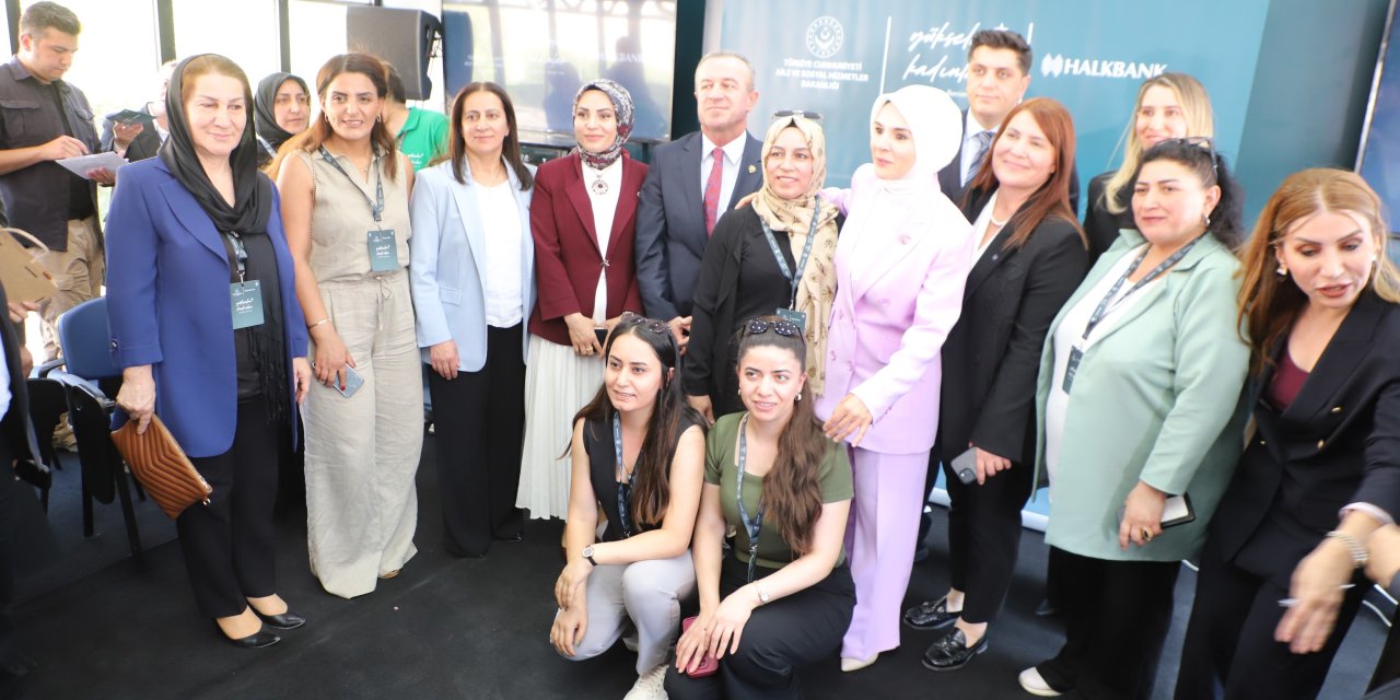 Bakan Göktaş, Hakkari'de