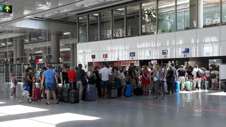 167,6 milyon yolcu hava yolu ile seyahat etti