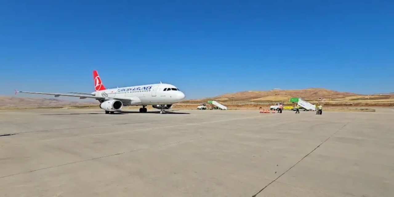 Siirt Havalimanı yeniden uçuşlara açıldı