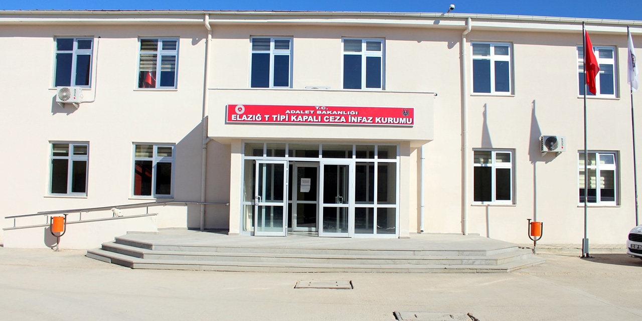 Elazığ Cezaevi'nde yangın: 19 mahkum dumandan etkilendi