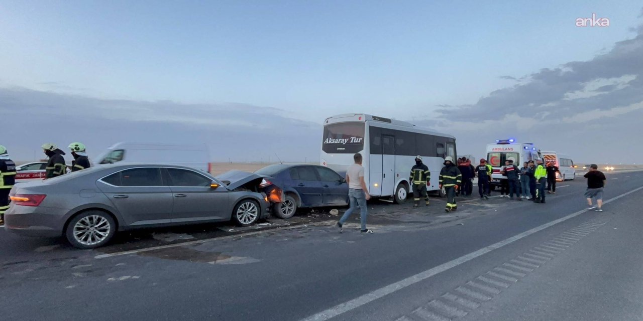 Aksaray-Konya karayolunda toz fırtınası zincirleme kazaya yol açtı