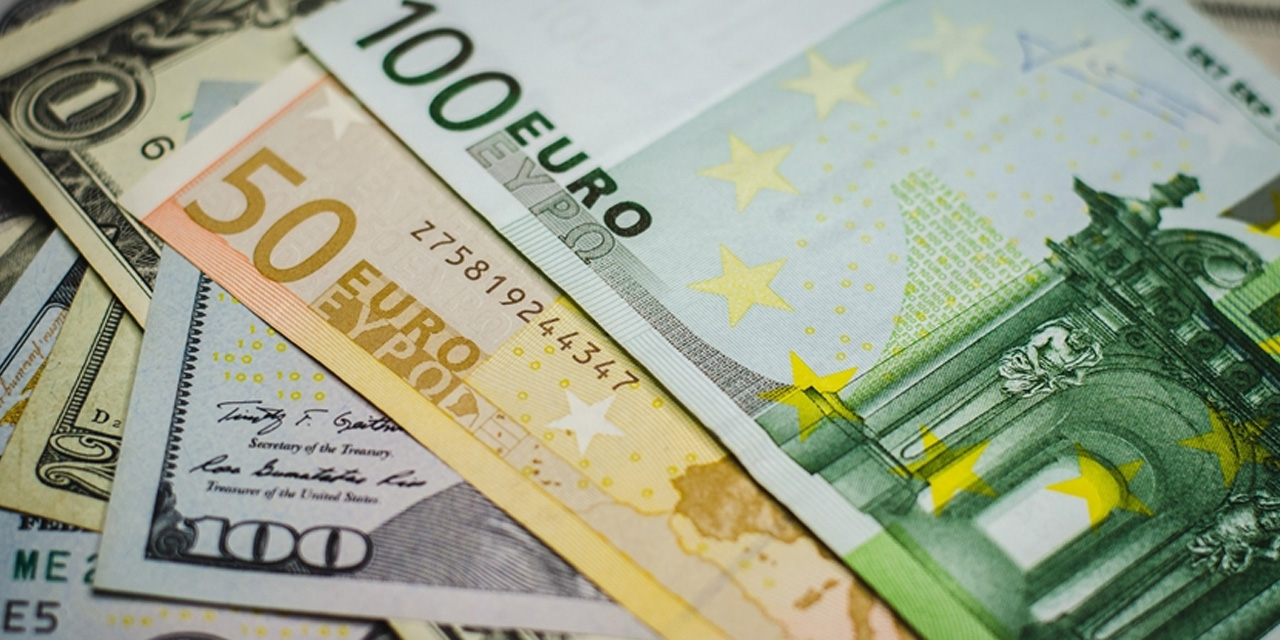 Döviz güne hareketli başladı: Dolar yükseldi, euro geriledi