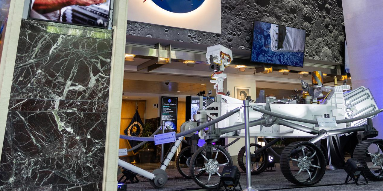NASA Ay’a üç otonom robot gönderiyor