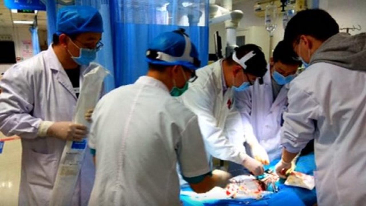 Çin'de kalbi duran biri 72 saat sonra hayata döndürüldü
