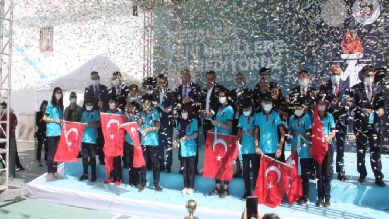 Diyarbakır’da yeniden inşa edilen okulun açılışı yapıldı