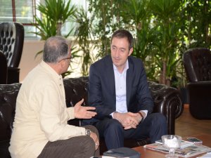 Kürtlerin Yüzyıllık Yalnızlığı Sona Eriyor...