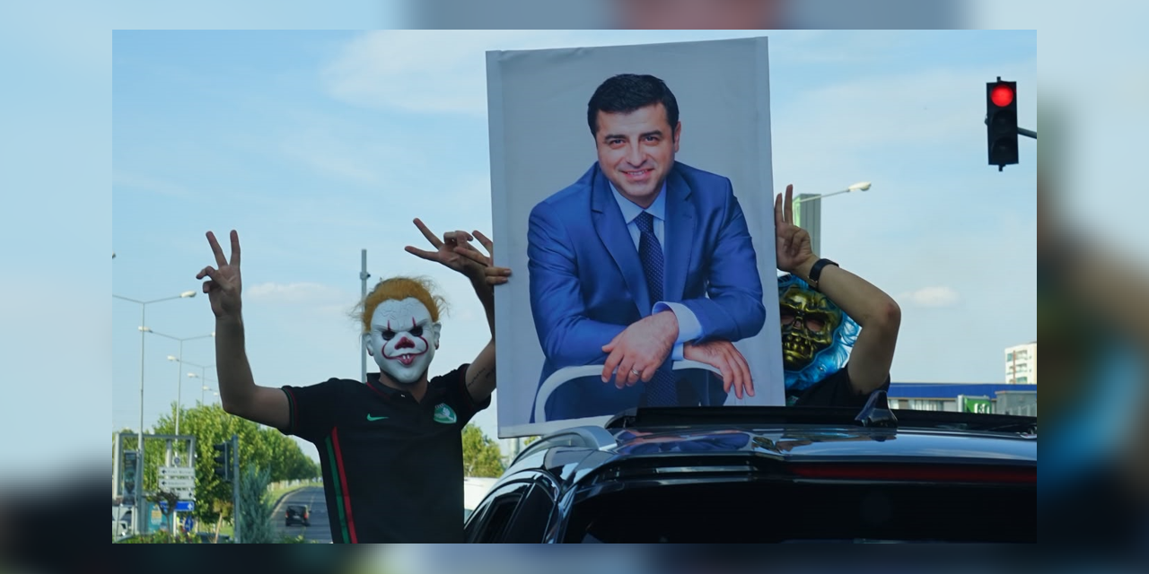 Amedspor’un maç öncesi atmosferini Tigris Haber olarak kısa bir kliple ekranlara taşıdık.