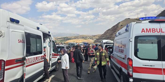 Trafik kazası: 6 yaralı