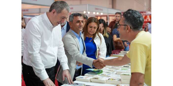 Diyarbakır Kitap Fuarı'nı ziyaret