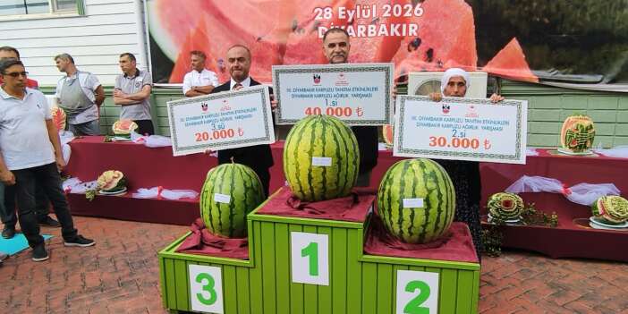 Diyarbakır'da tartıları zorlayan karpuzlar ödül kazandırdı