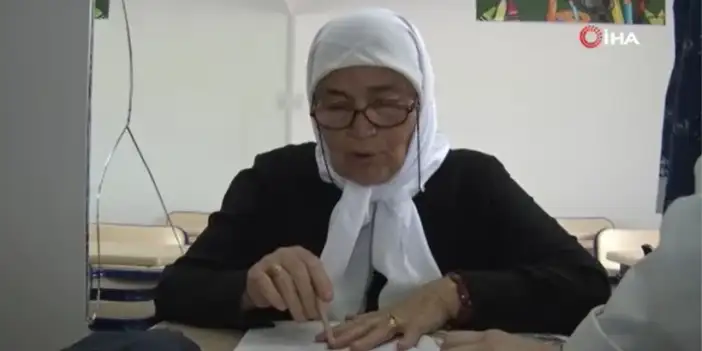 72 yaşında çocukluk hayalini gerçeğe dönüştürdü