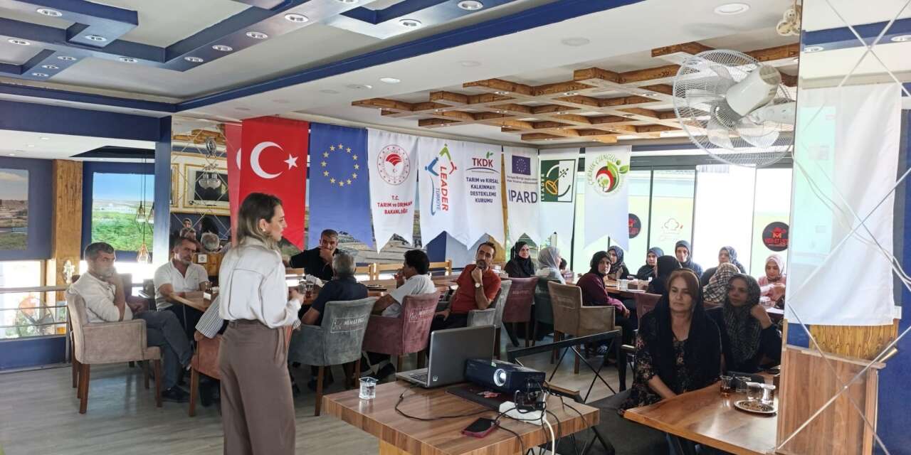 Çermik’te kadın kooperatifçiliği eğitimi
