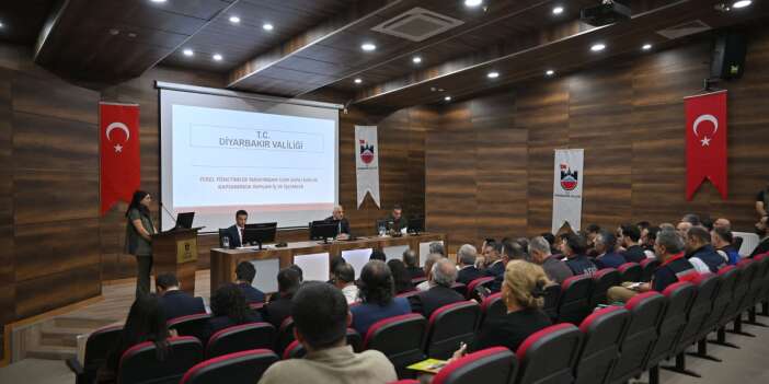 Diyarbakır’da sahipsiz hayvanlar için kritik toplantı
